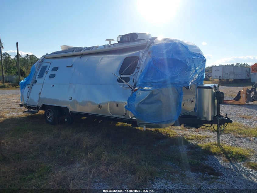 2024 AIRSTREAM 25FB TRADE WIND  (VIN: 1STJVYJ26RJ573062)