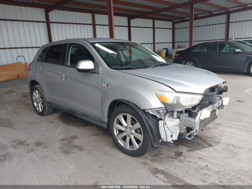 MITSUBISHI OUTLANDER SPORT ES
