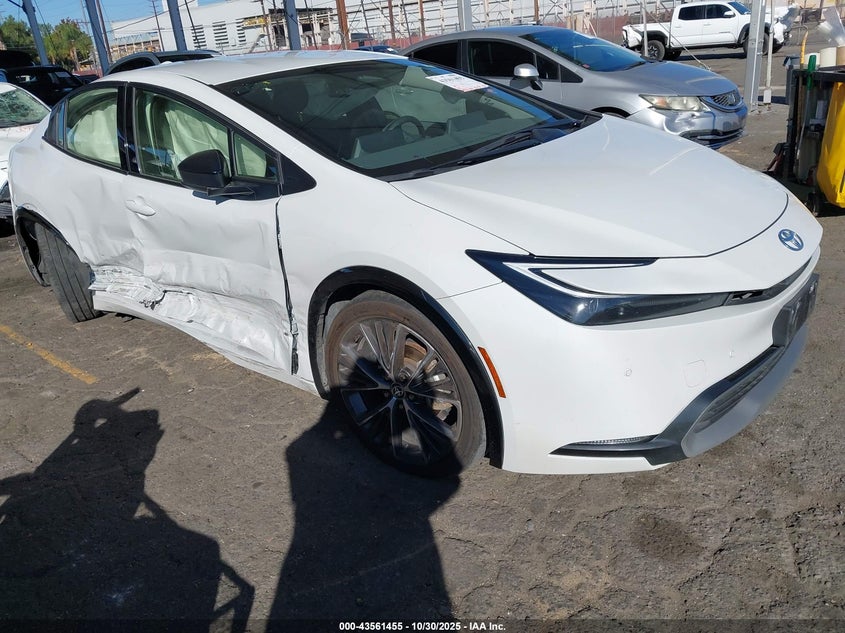 2024 TOYOTA PRIUS XLE - JTDACAAU6R3024768