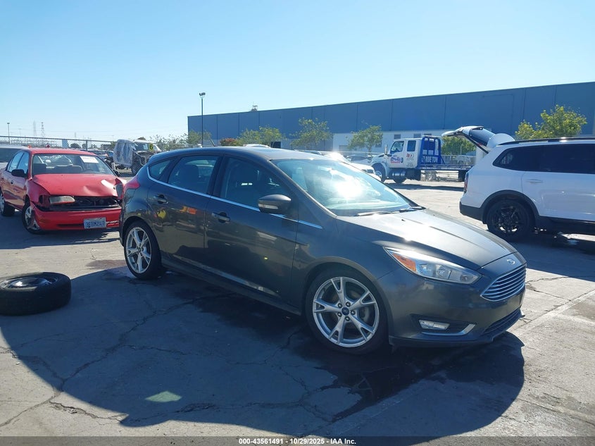 FORD FOCUS TITANIUM
