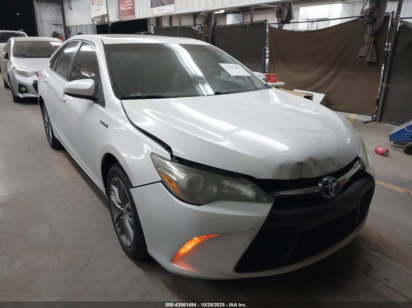 TOYOTA CAMRY HYBRID SE