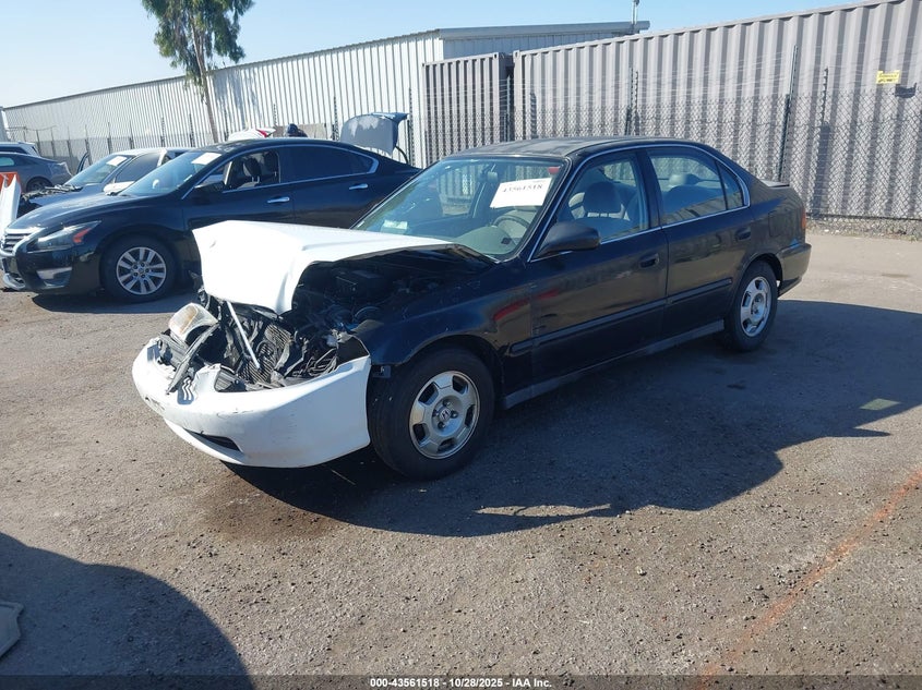1HGEJ6679WL037437 1998 HONDA CIVIC photo no. 2