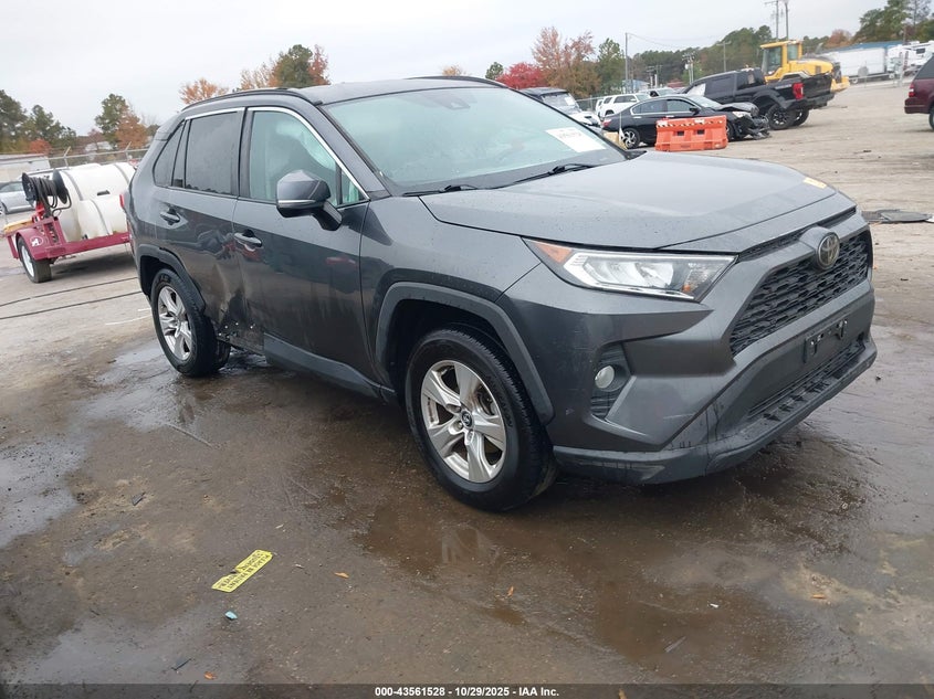 TOYOTA RAV4 XLE