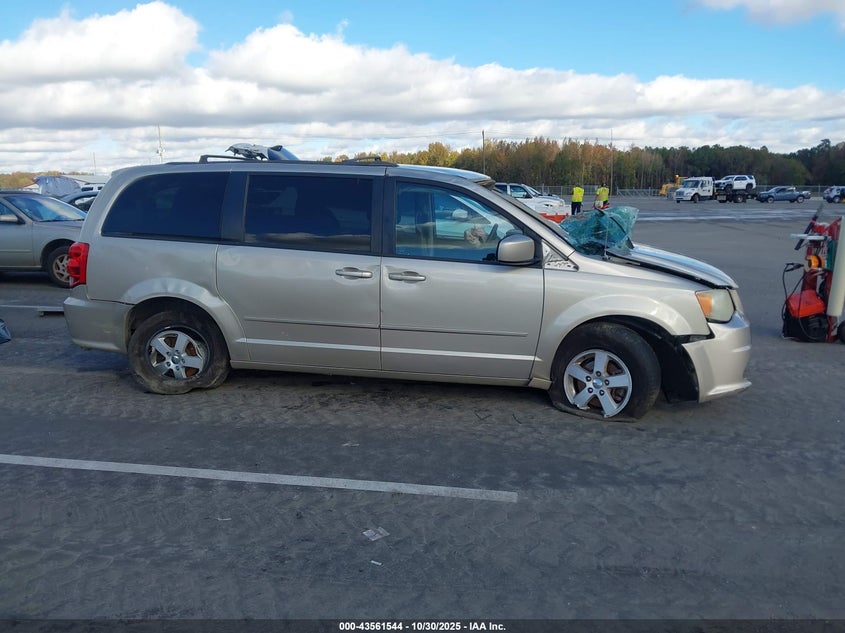 2013 Dodge Grand Caravan Sxt VIN: 2C4RDGCG0DR575272 Lot: 43561544