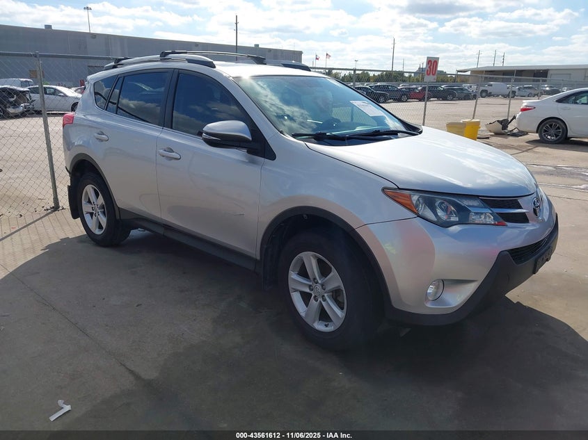 TOYOTA RAV4 XLE