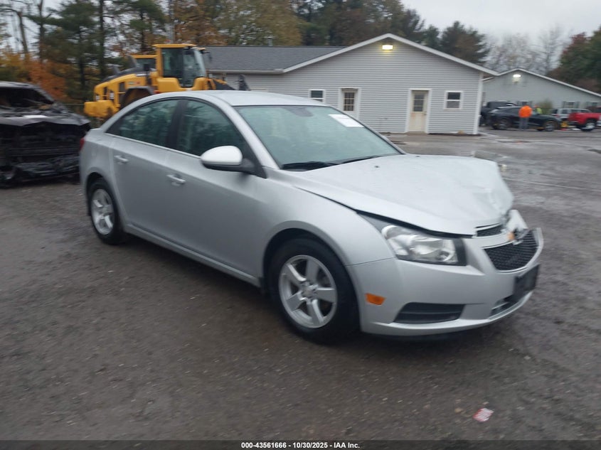 CHEVROLET CRUZE 1LT AUTO