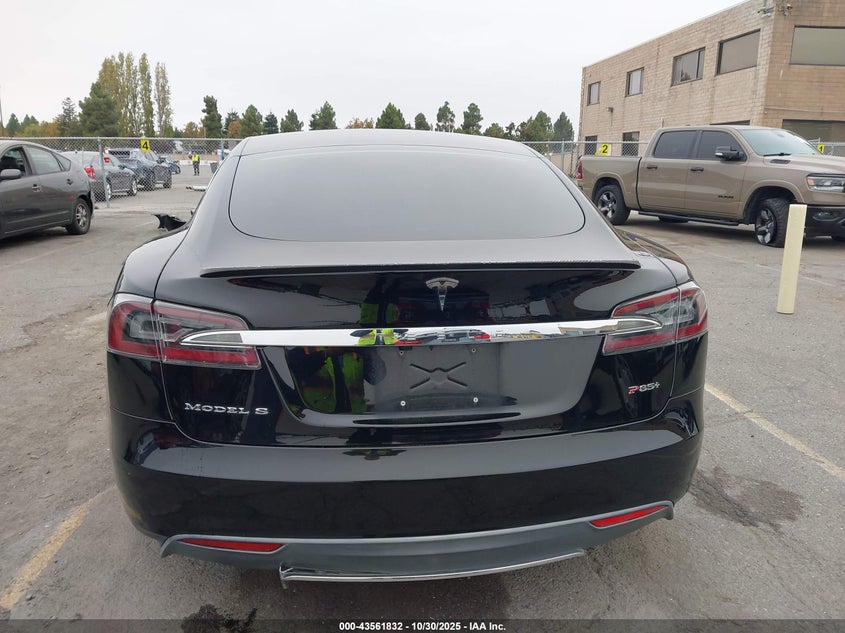 2014 Tesla Model S P85 VIN: 5YJSA1H12EFP40005 Lot: 43561832