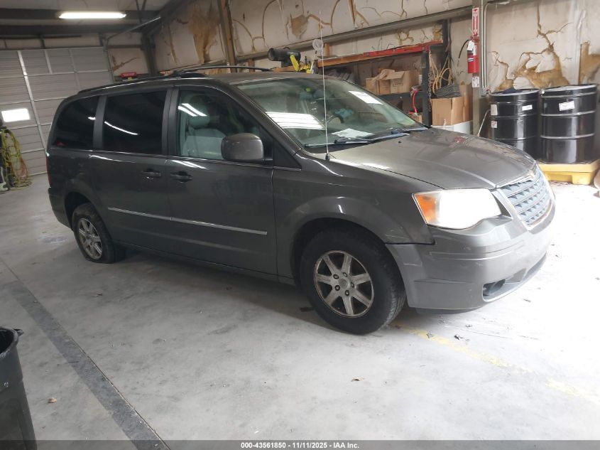 CHRYSLER TOWN & COUNTRY TOURING PLUS