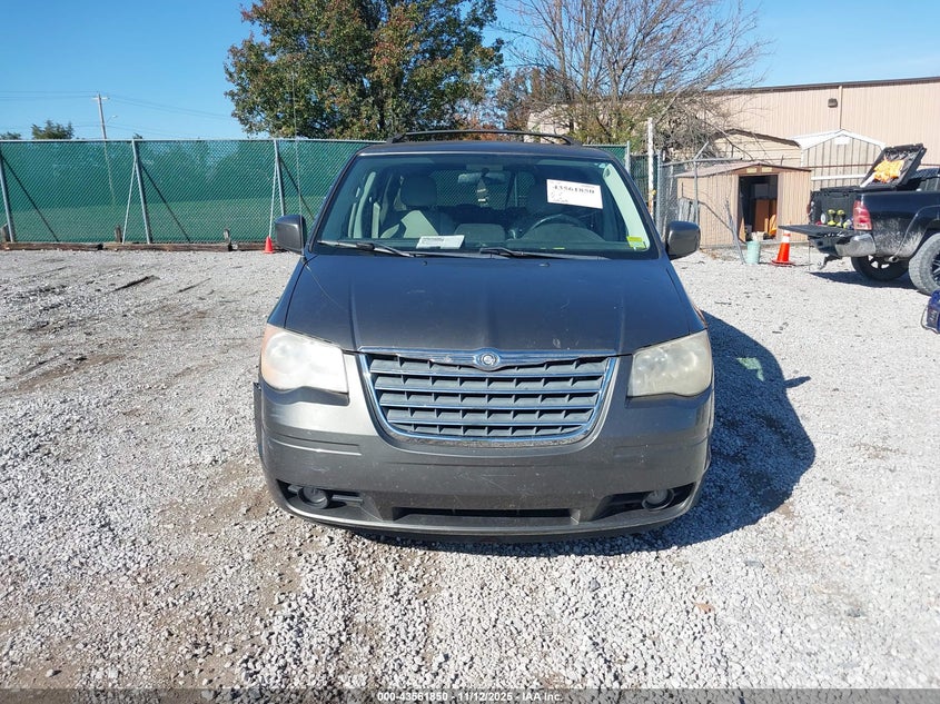 2010 Chrysler Town & Country Touring Plus VIN: 2A4RR8D10AR454572 Lot: 43561850