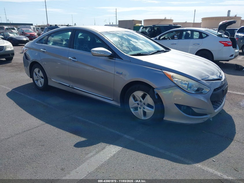 HYUNDAI SONATA HYBRID