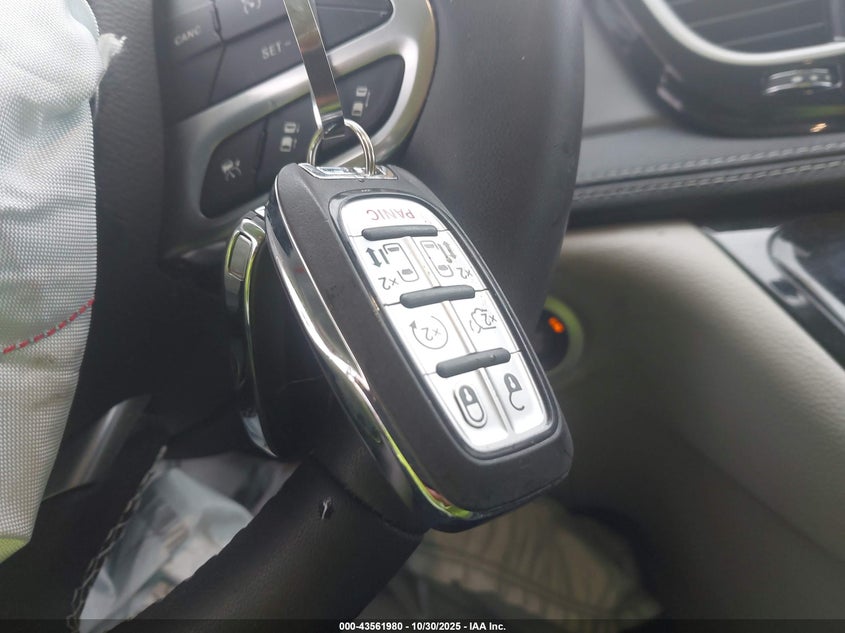 2024 Chrysler Pacifica Touring L VIN: 2C4RC1BG6RR180649 Lot: 43561980