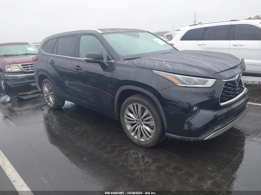 TOYOTA HIGHLANDER PLATINUM