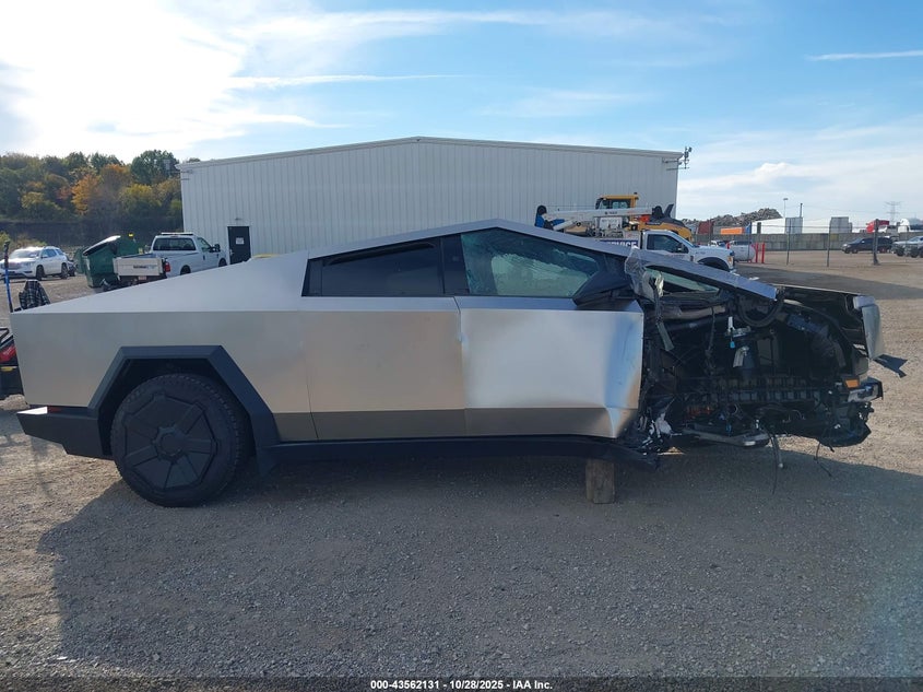 2024 Tesla Cybertruck Cyberbeast VIN: 7G2CEHEE3RA052538 Lot: 43562131