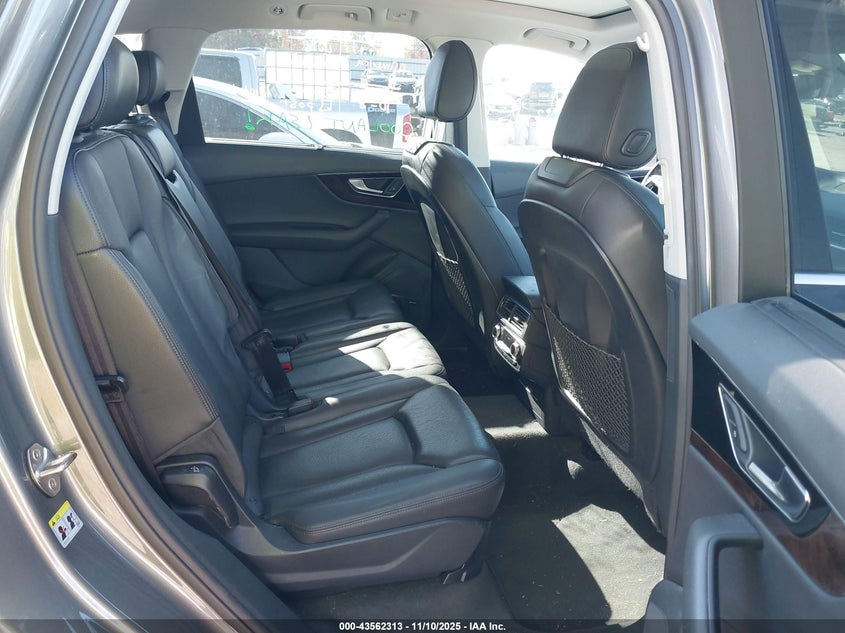 2017 Audi Q7 3.0T Premium VIN: WA1LAAF79HD016314 Lot: 43562313