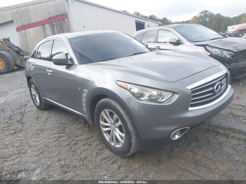 INFINITI QX70