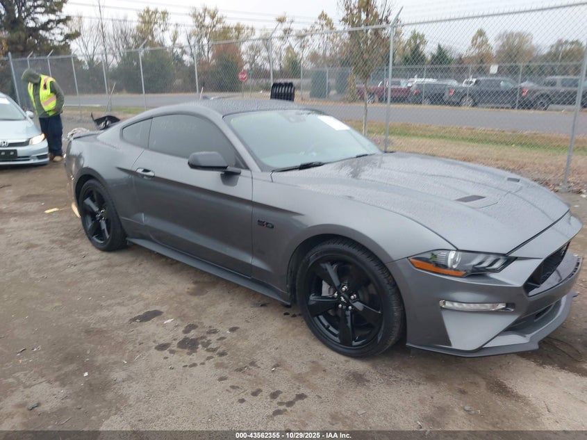 FORD MUSTANG GT