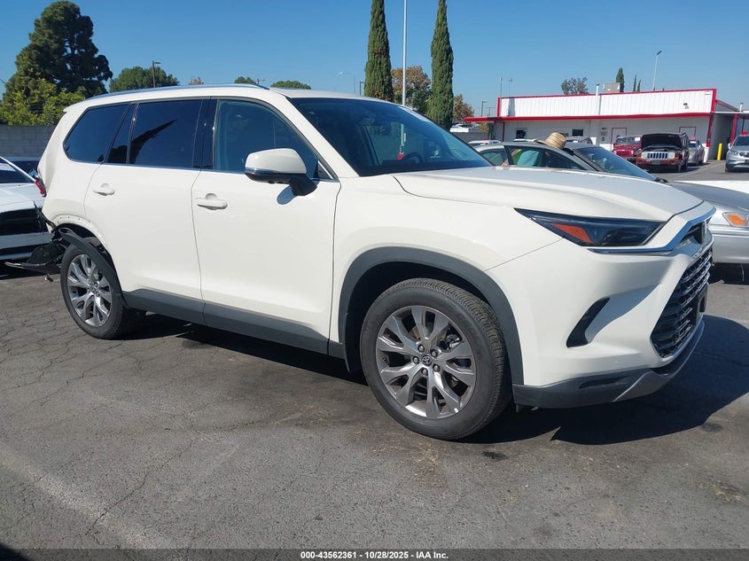 TOYOTA HIGHLANDER LIMITED