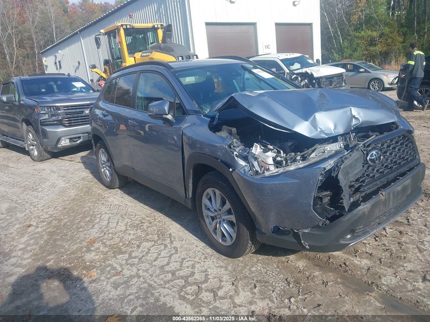 TOYOTA COROLLA CROSS LE