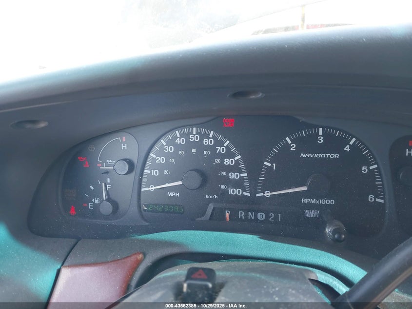 2001 Lincoln Navigator VIN: 5LMFU28A91LJ04177 Lot: 43562385