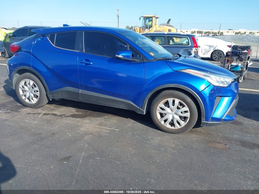 TOYOTA C-HR LE