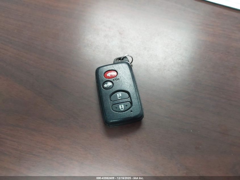 2016 Toyota Prius C Two VIN: JTDKDTB39G1132863 Lot: 43562409