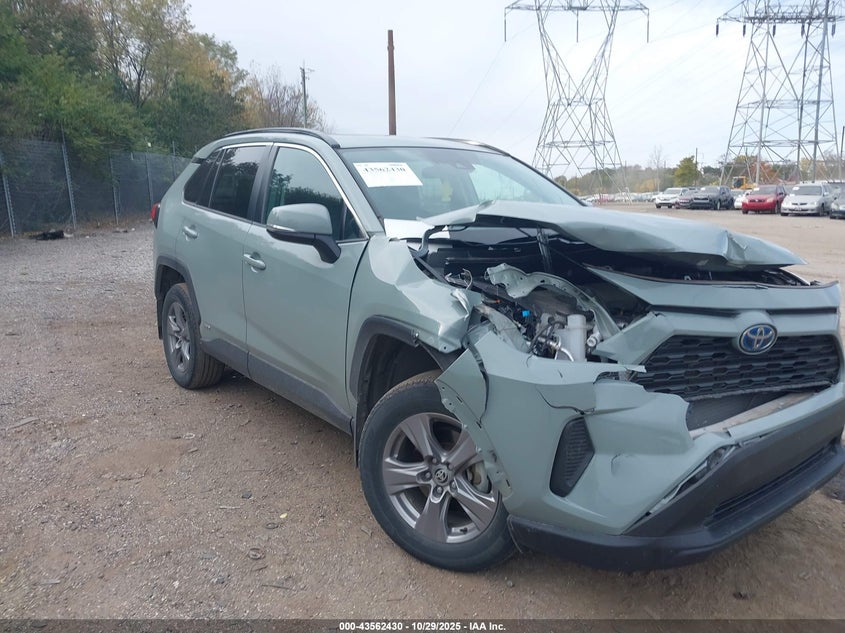 TOYOTA RAV4 HYBRID XLE