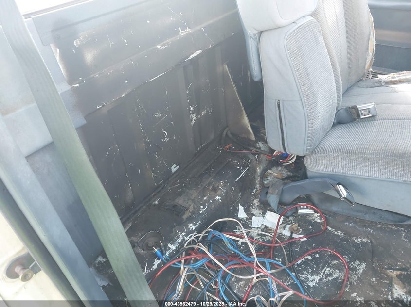 1989 Ford Ranger VIN: 1FTCR10A3KUB81835 Lot: 43562479