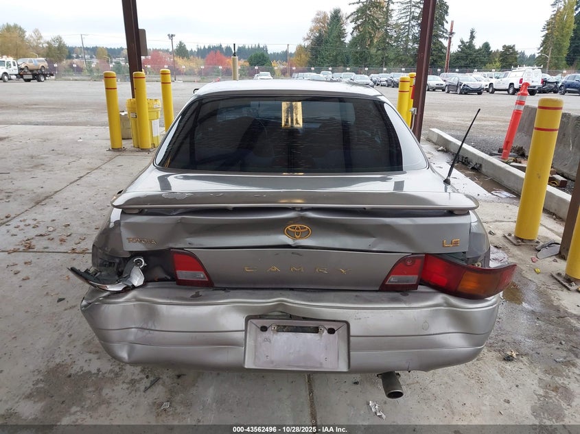 1995 Toyota Camry Le VIN: 4T1SK12C5SU476123 Lot: 43562496