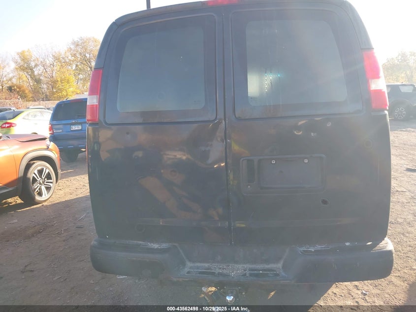 2006 Chevrolet Express Work Van VIN: 1GCHG35U261162324 Lot: 43562498