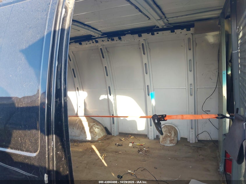 2006 Chevrolet Express Work Van VIN: 1GCHG35U261162324 Lot: 43562498