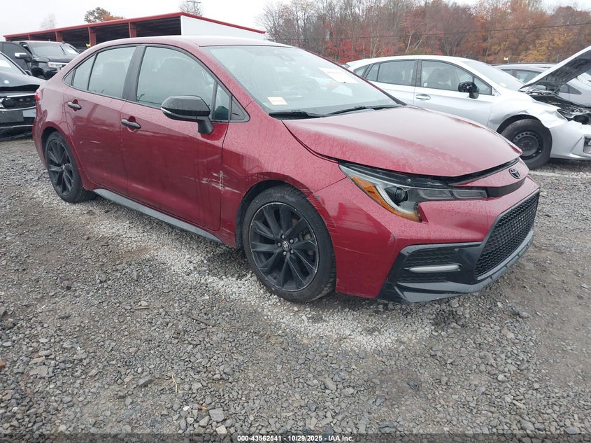 TOYOTA COROLLA SE NIGHTSHADE EDITION