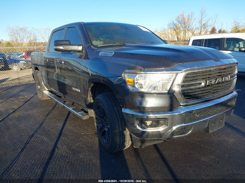 RAM 1500 BIG HORN 4X4 5 7 BOX