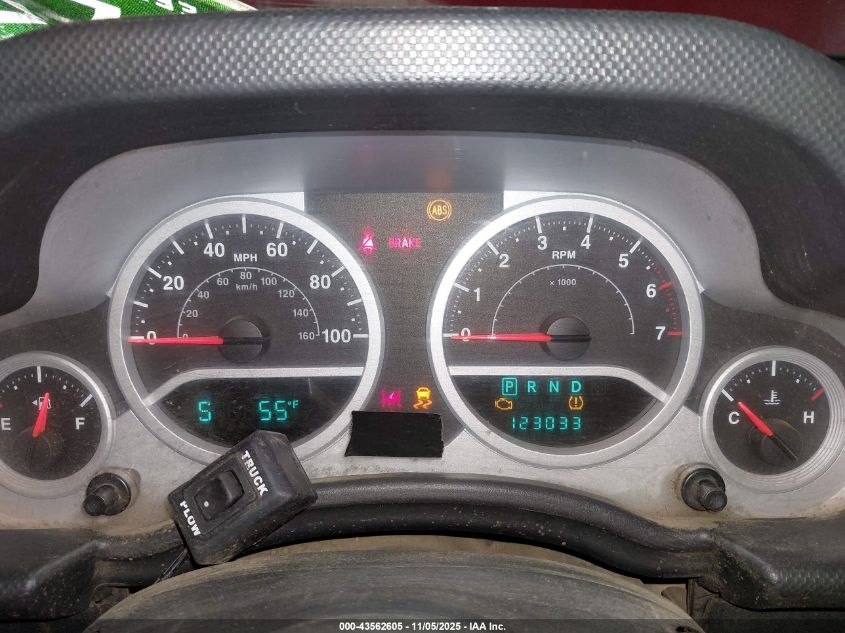 2008 Jeep Wrangler Rubicon VIN: 1J4GA64118L609815 Lot: 43562605