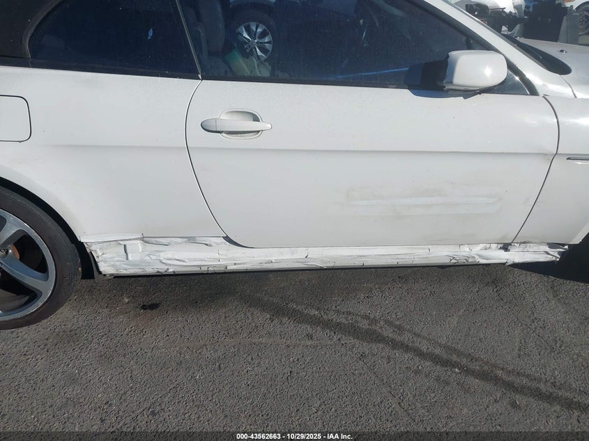 2009 BMW 650I VIN: WBAEB53589CX64272 Lot: 43562663