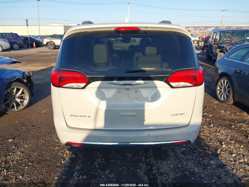 2017 Chrysler Pacifica Limited VIN: 2C4RC1GG2HR564807 Lot: 43562686
