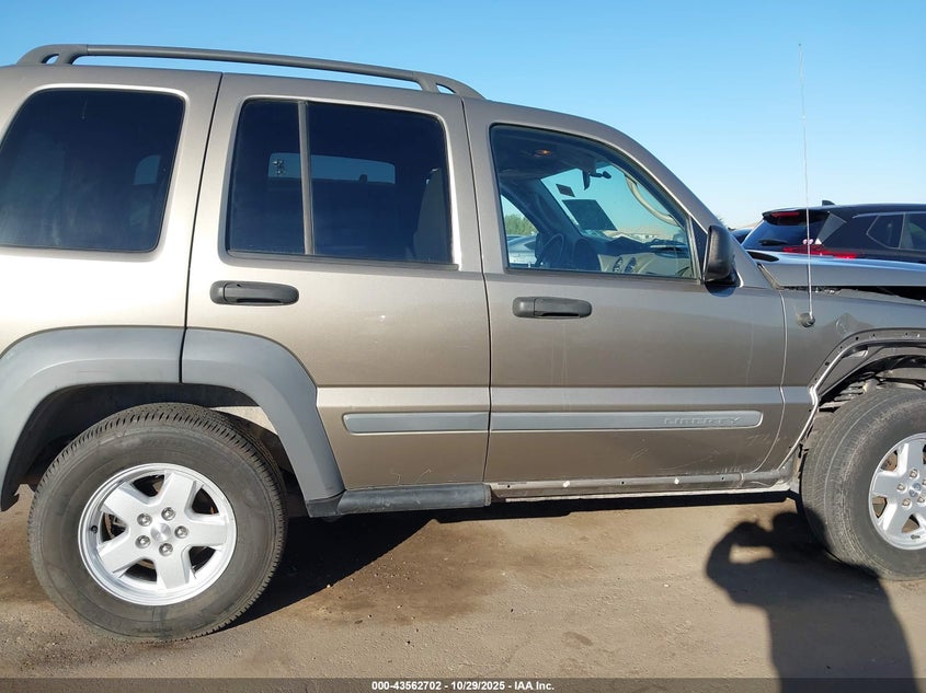 1J4GK48K25W704267 2005 JEEP LIBERTY (NORTH AMERICA) photo no. 14