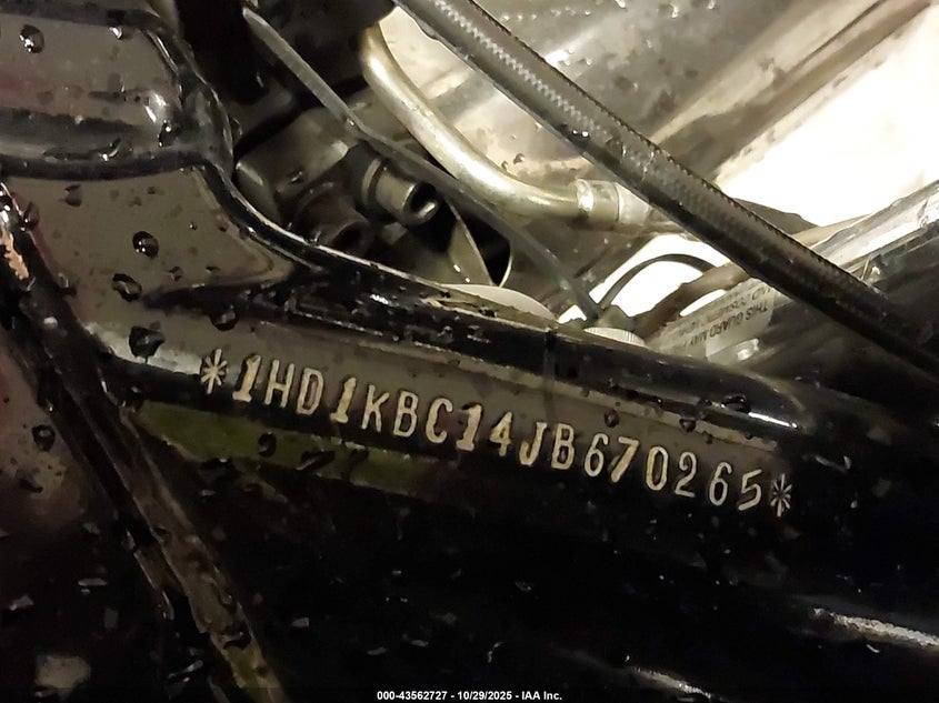 2018 Harley-Davidson Flhx Street Glide VIN: 1HD1KBC14JB670265 Lot: 43562727