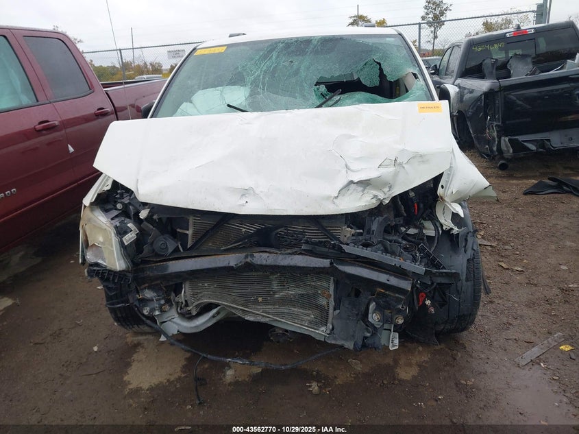 2013 Dodge Grand Caravan Sxt VIN: 2C4RDGCG0DR552266 Lot: 43562770