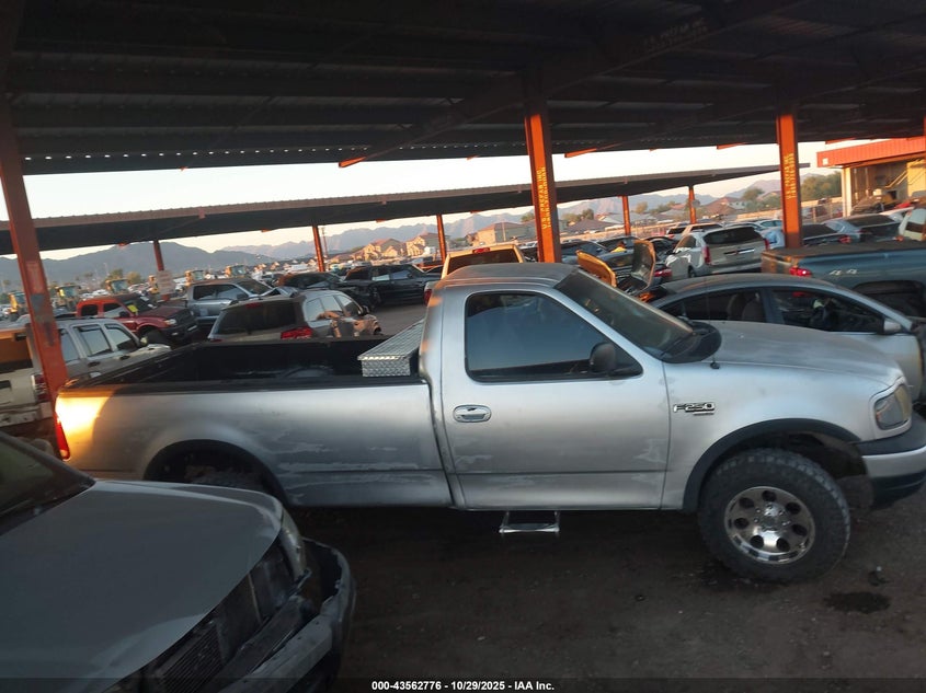 1999 Ford F-250 VIN: 1FTPF28W1XNC28281 Lot: 43562776