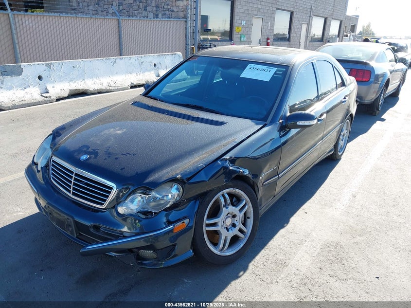 WDBRF65JX3F379891 2003 MERCEDES-BENZ C-KLASSE AMG photo no. 6