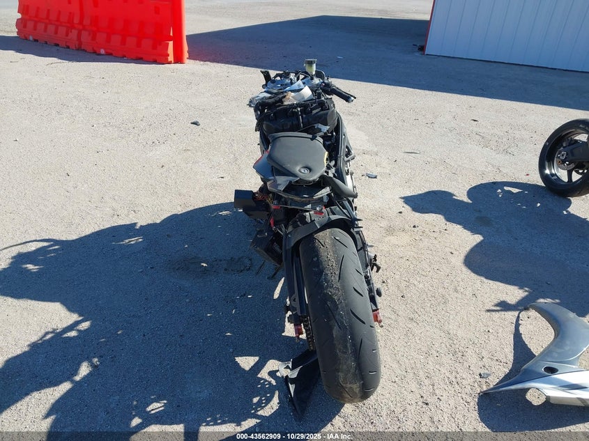 2016 BMW S 1000 Rr VIN: WB10D2106GZ353716 Lot: 43562909