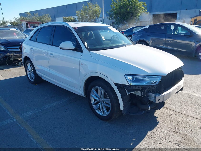 AUDI Q3 2.0T PREMIUM/2.0T SPORT PREMIUM
