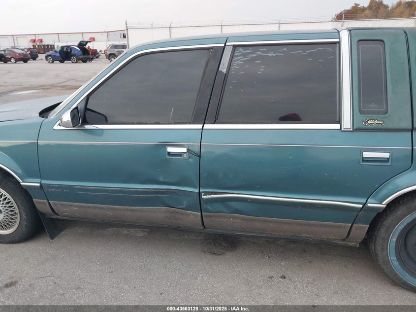 1993 Chrysler New Yorker Fifth Avenue VIN: 1C3XV66R6PD208349 Lot: 43563128