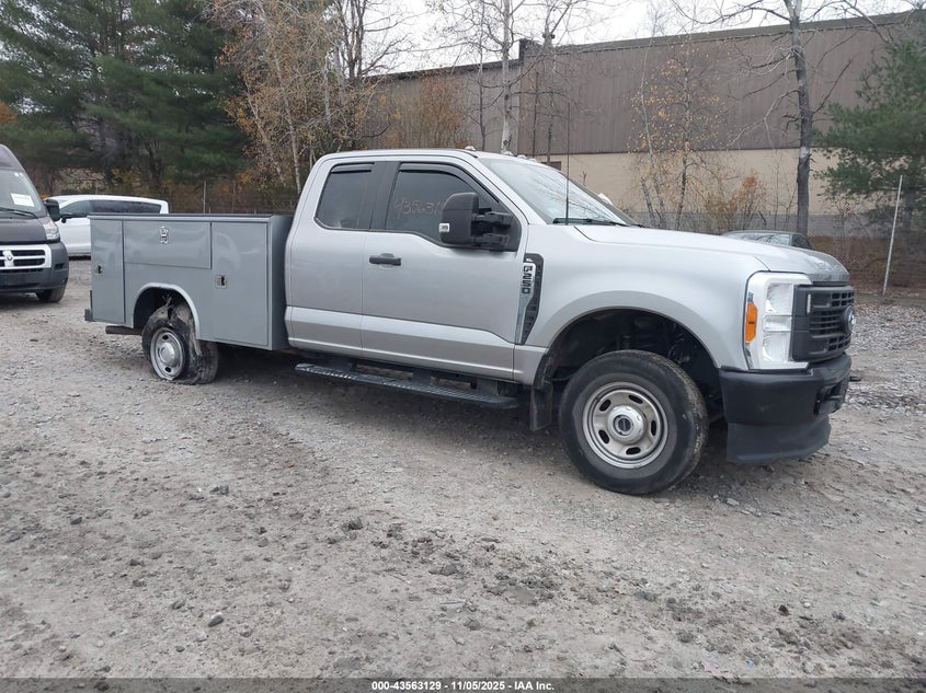 FORD F-250 XL