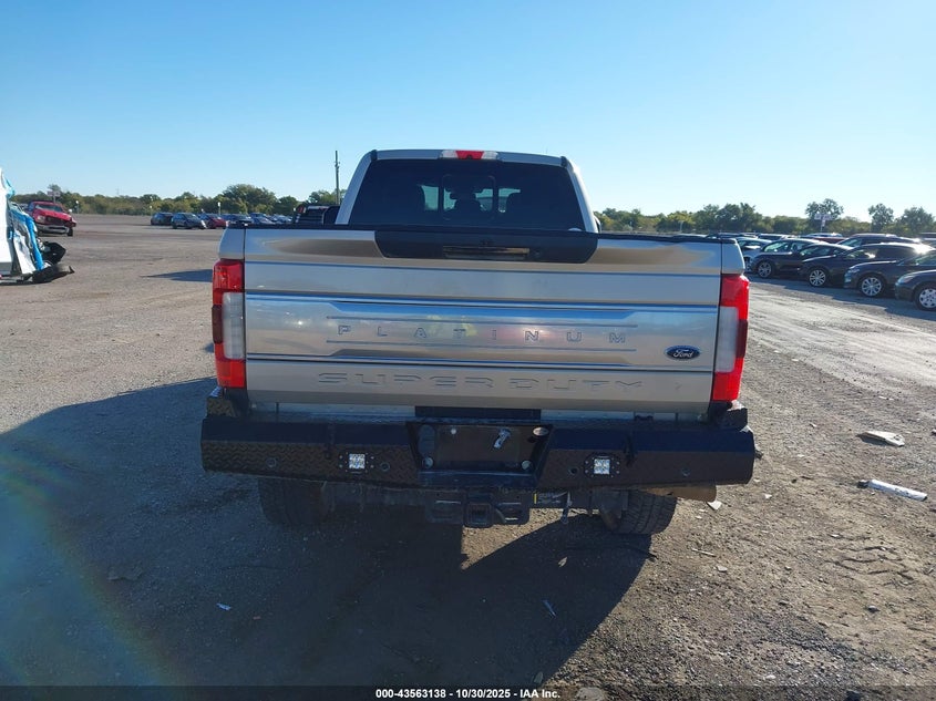 2017 Ford F-350 Platinum VIN: 1FT8W3BT7HEF12668 Lot: 43563138