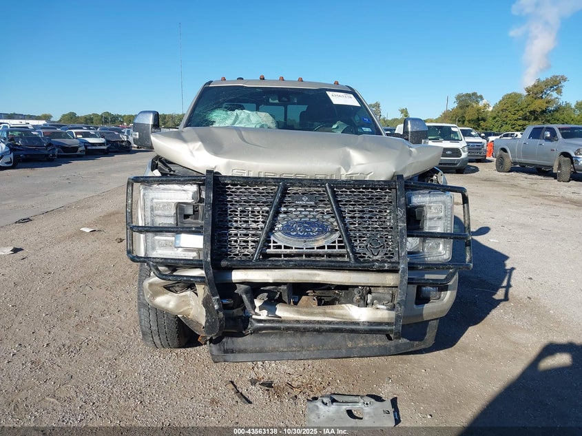 2017 Ford F-350 Platinum VIN: 1FT8W3BT7HEF12668 Lot: 43563138