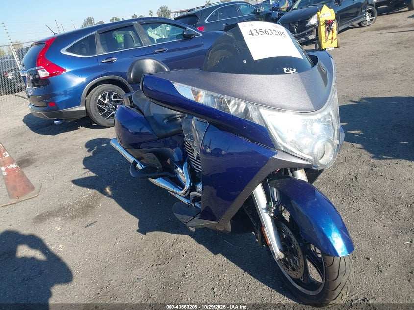 5VPSW36N0C3009829 2012 Victory Motorcycles Vision Tour auction photo 1