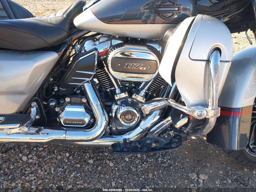 2019 Harley-Davidson Flhxse VIN: 1HD1PXL14KB953328 Lot: 43563254