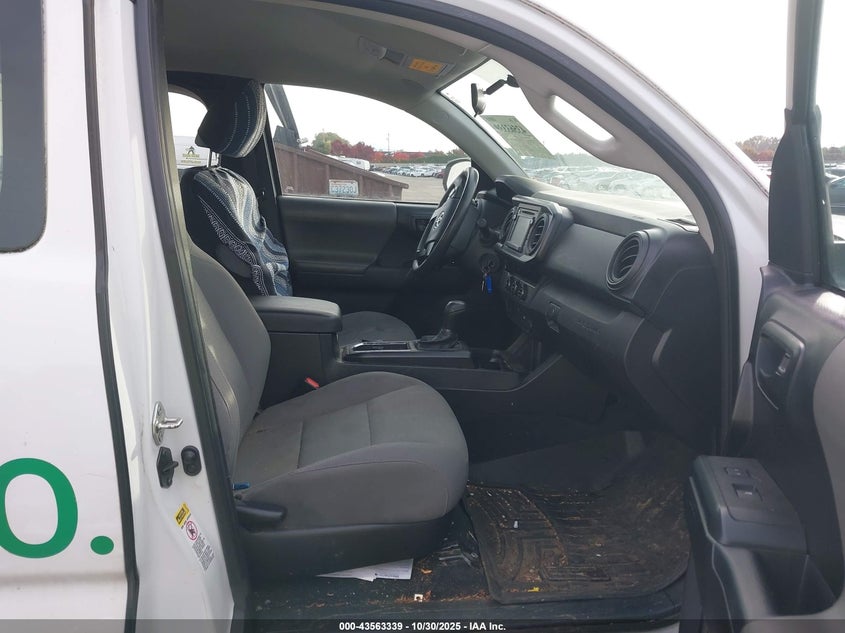 5TFRX5GN8HX082306 2017 TOYOTA TACOMA photo no. 5