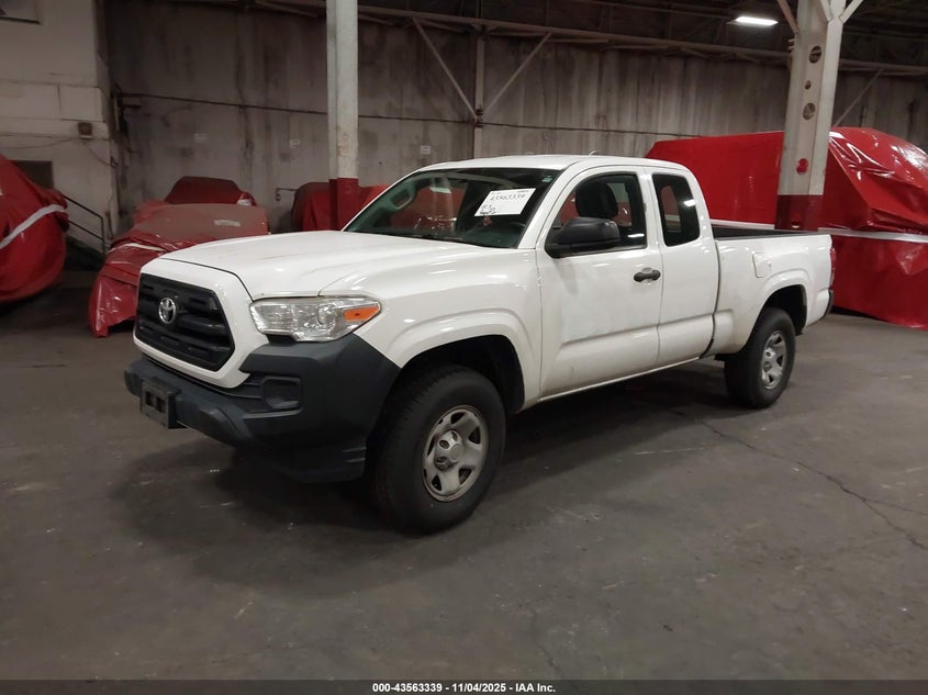 5TFRX5GN8HX082306 2017 TOYOTA TACOMA photo no. 2